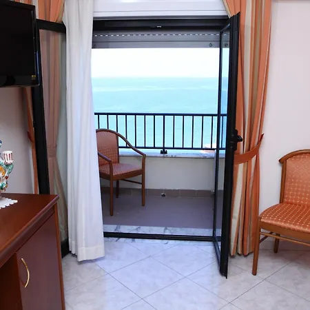 Za Maria Hotel 3*